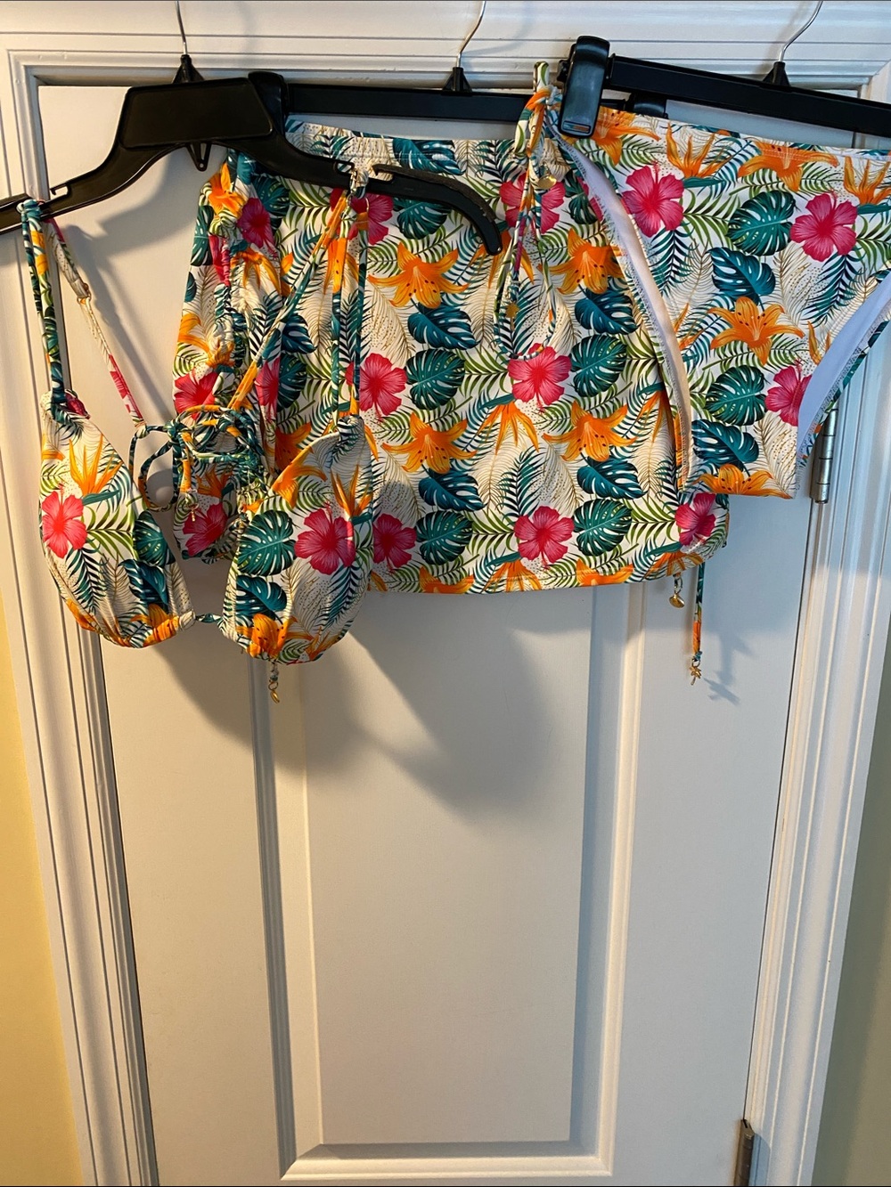 3 Piece Set Catherine Malandrino Beautiful Floral Print Bikini With Skirt NWT